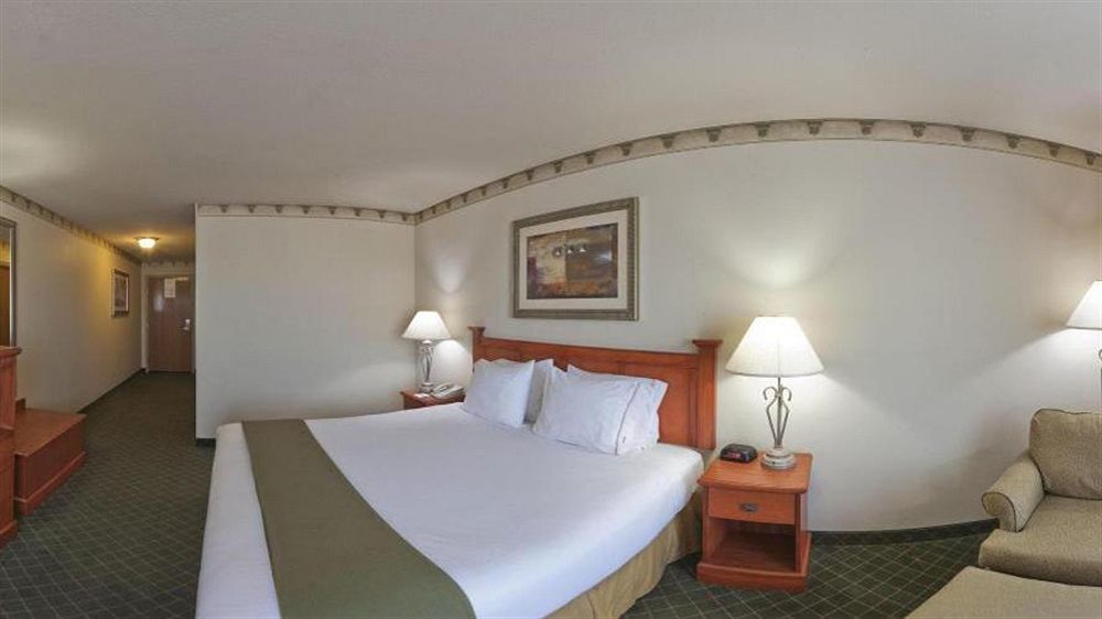 Holiday Inn Express & Suites - Pharr By Ihg Exterior photo
