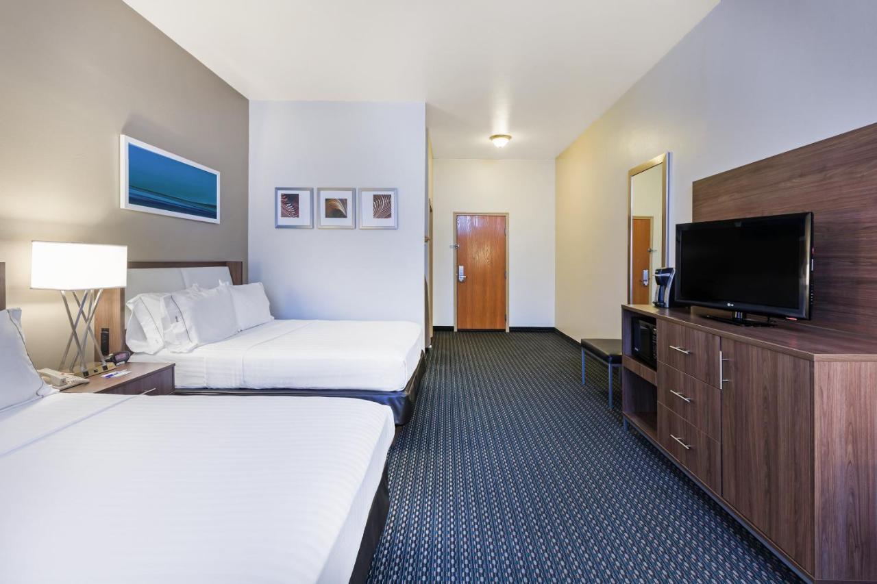 Holiday Inn Express & Suites - Pharr By Ihg Exterior photo