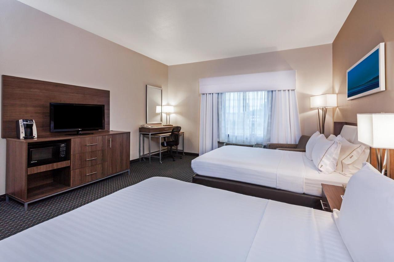 Holiday Inn Express & Suites - Pharr By Ihg Exterior photo